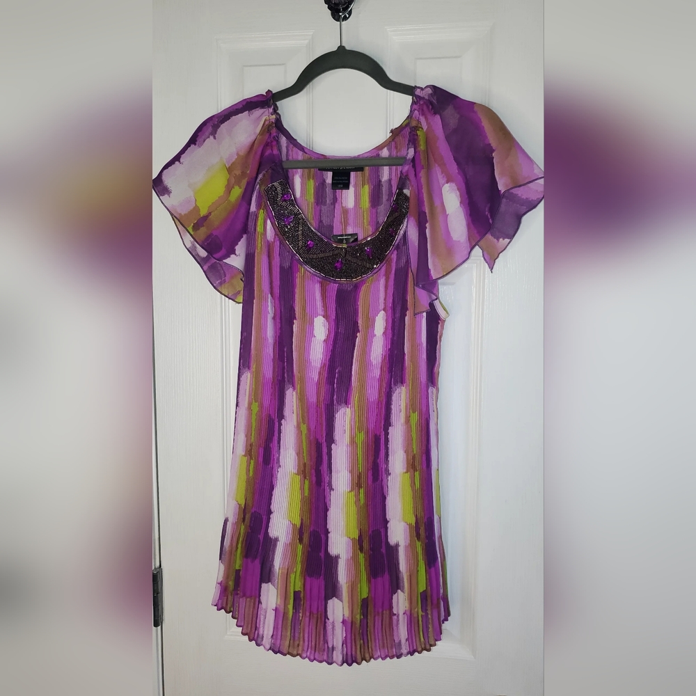 Purple, Fushia & green top. Size 18W.
